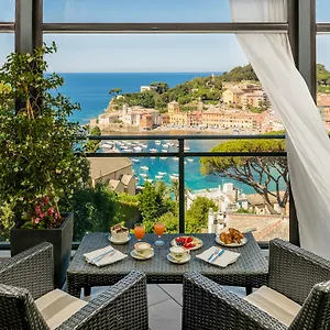 4* Hotel Vis A Vis